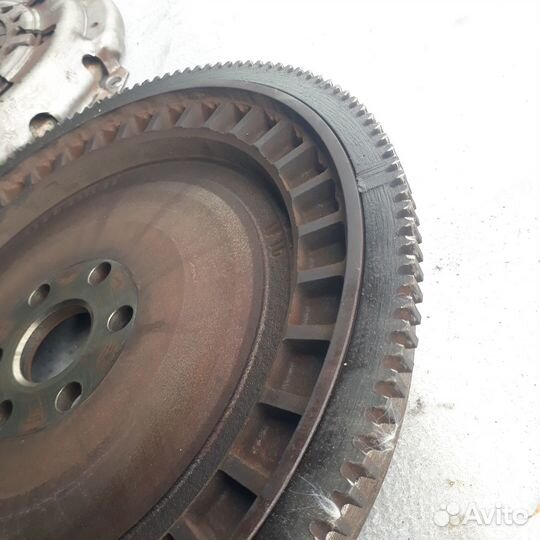 Маховик в сборе на Форд Фокус 2 двс 1,6