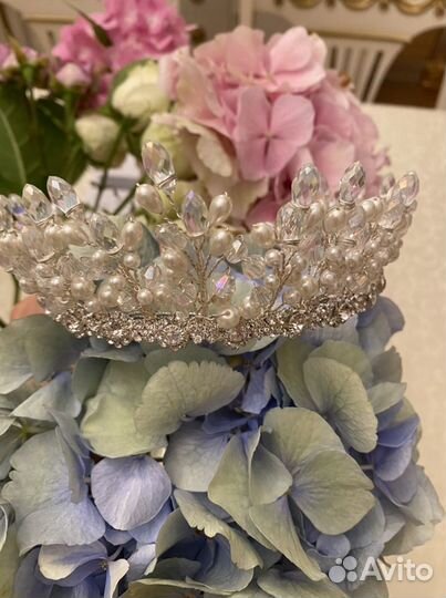 Тиара на выход или свадебная