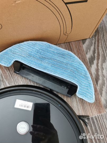 Продам робот пылесос