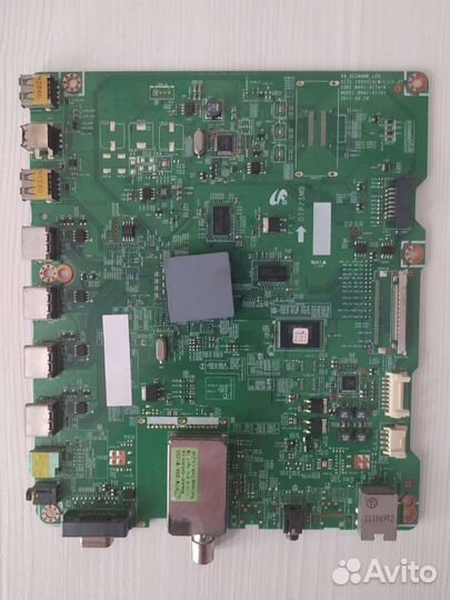 Телевизоры в разборе с разбитой матрицей