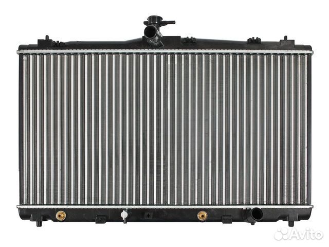 Радиатор охлаждения двигателя Toyota Camry