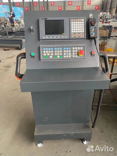 Фрезерный центр с чпу для алюминиевого профиля