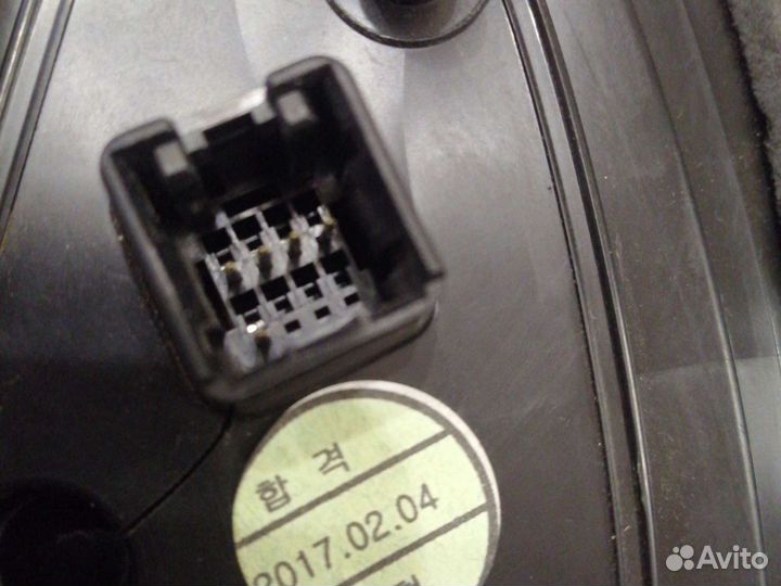 Зеркало Хендай Солярис 2 б.у. оригинал