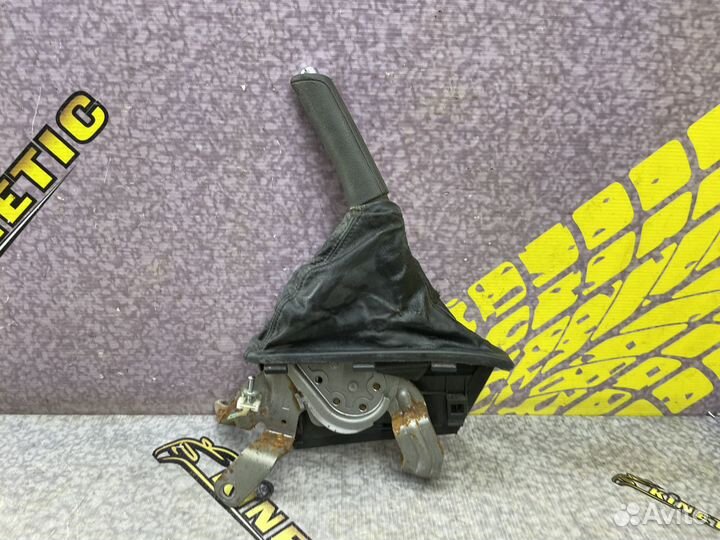 Рычаг стояночного тормоза Ручник Субару Импреза G1