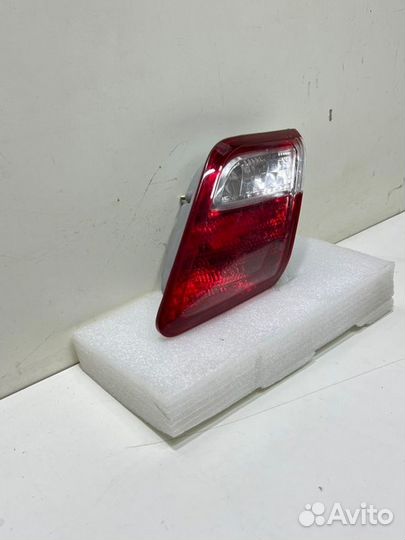 Фонарь задний правый Toyota Camry V40 2006-2011
