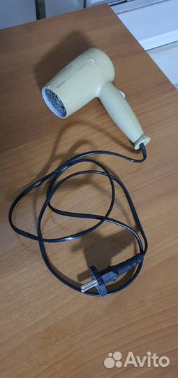 Фен Philips дорожный