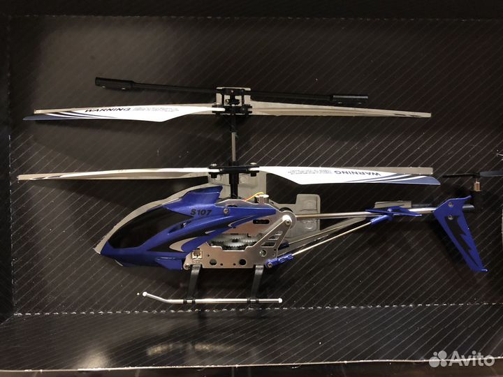 Радиоуправляемый вертолет