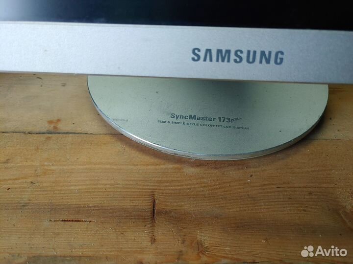 Монитор Samsung SyncMaster 173p