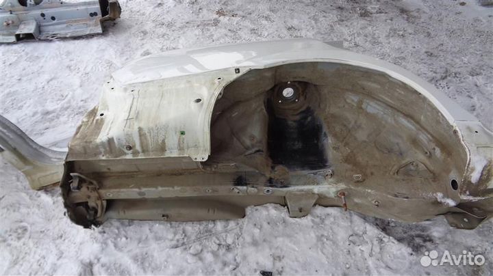 Крыло заднее правое Toyota Camry