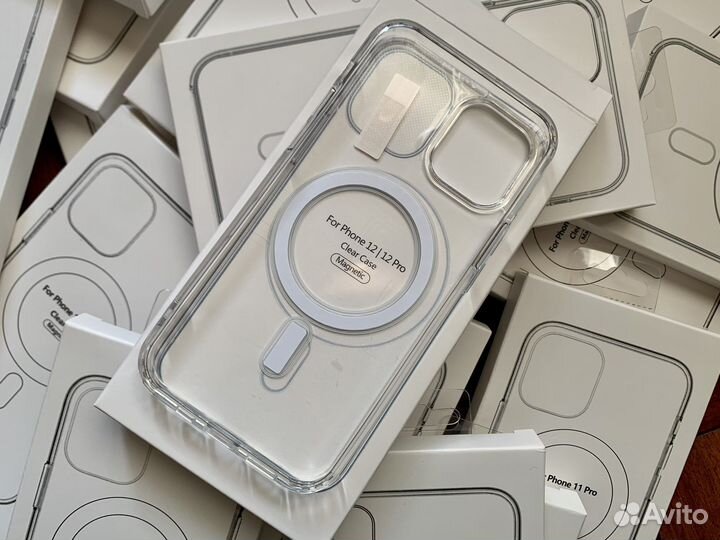Новые чехлы Clear Case Magnetic для iPhone