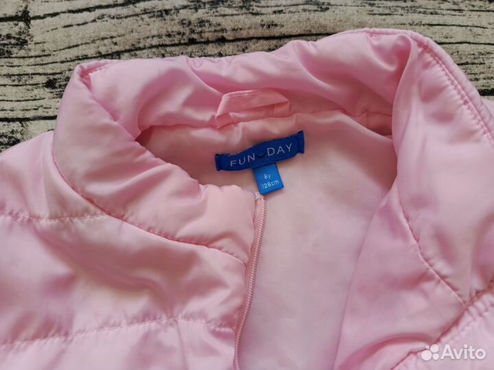 Куртка для девочки 128 р