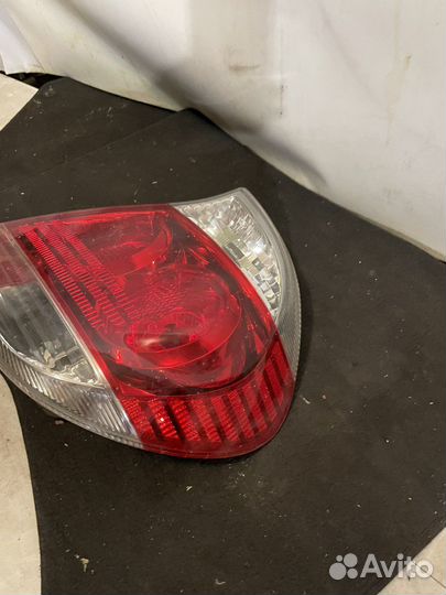 Фонарь задний правый Toyota Camry XV30