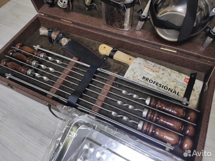 Кейс с шампурами 