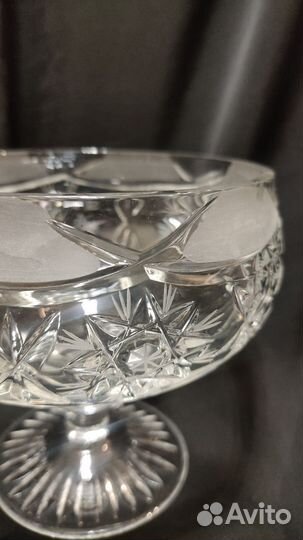 Хрустальная винтажная ваза
