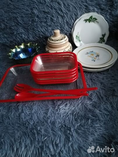 Посуда:набор салатников