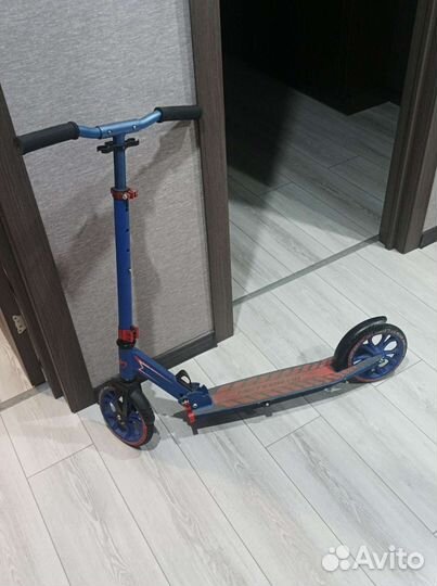 Самокат метеор 210
