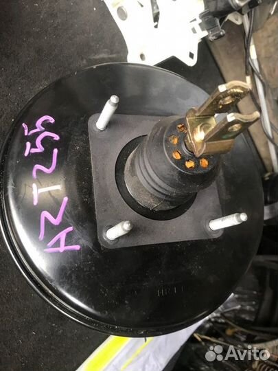 Вакуумный усилитель Toyota Avensis AZT255 2005