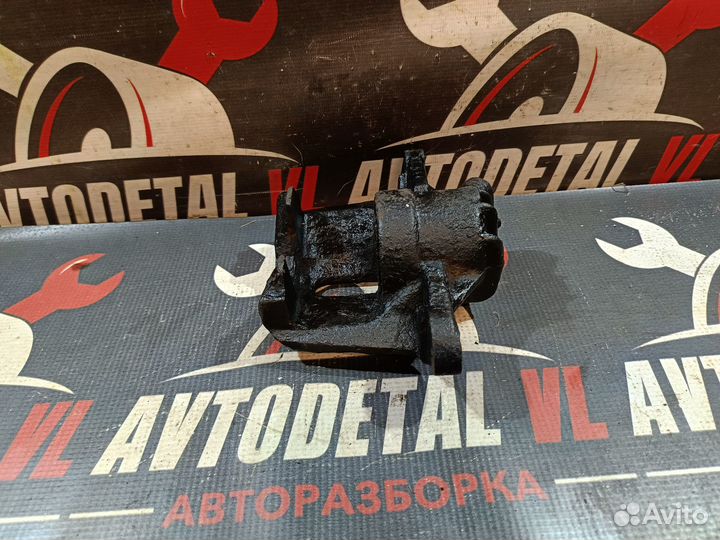 Суппорт передний Peugeot 206