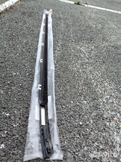 Уплотнитель стекла двери kia ceed jd