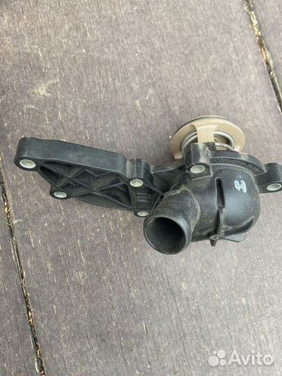 Корпус термостата Audi A6 2004-2011 C6