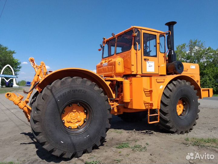 Трактор Кировец К-700, 2024