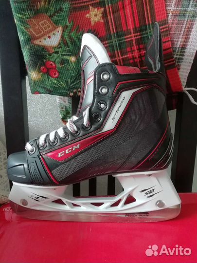Коньки CCM jetspeed JR(4,5EE)