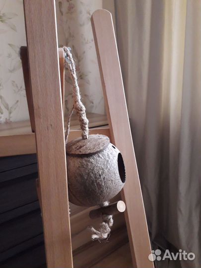 Игрушки для попугаев