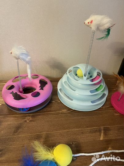 Развивающие игрушки для кошек и когтеточка