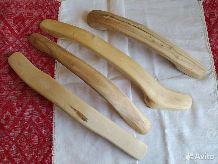 Дверные ручки дерево