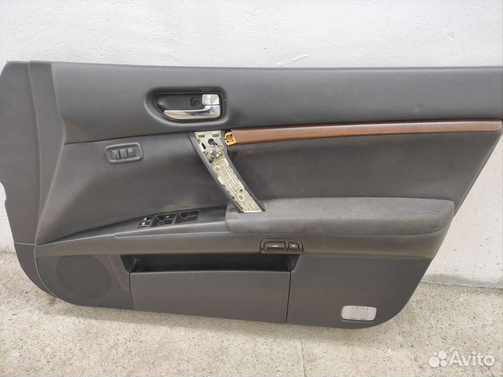 Передняя правая обшивка двери Nissan Teana G 31