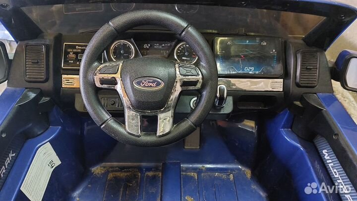 Детский электромобиль