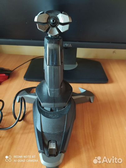 Джойстик. Saitek Cyborg V.1 Flight Stic