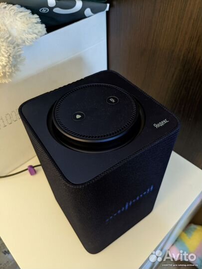 Яндекс станции Макс и Макс с ZigBee