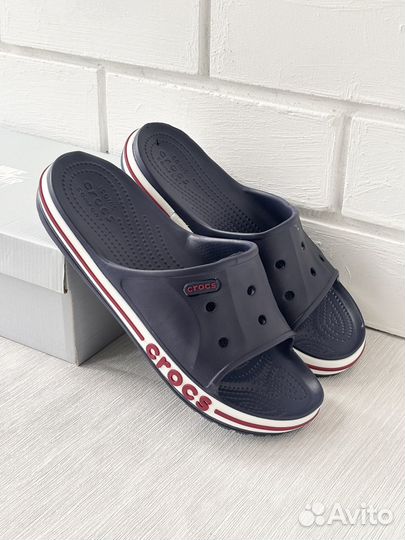 Новые мужские сланцы Crocs