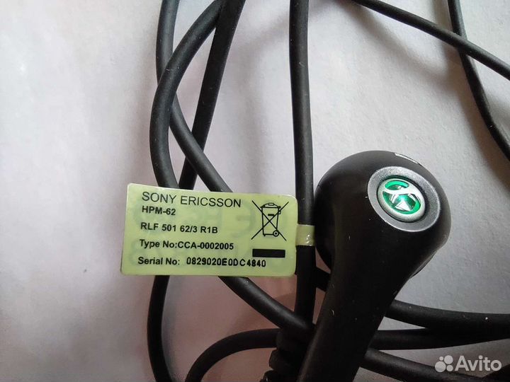 Гарнитура Sony Ericsson HPM-62