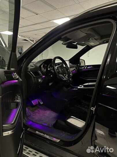 Подсветка в салона автомобиля