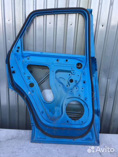 Дверь с дефектом задняя левая Audi Q3 2013