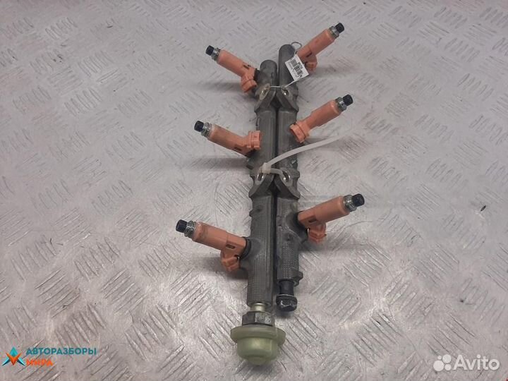 Топливная рампа Lexus RX 2 рест. 2008 2381520021