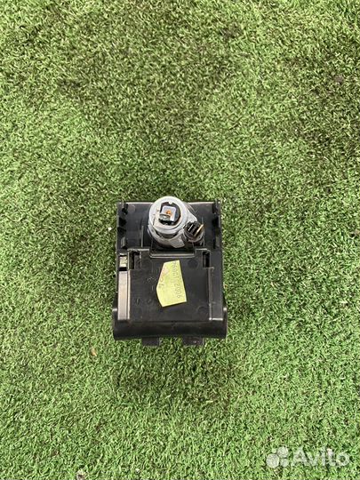 Пепельница Nissan Primera p12