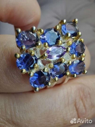 Серебряное кольцо с натуральными иолитами