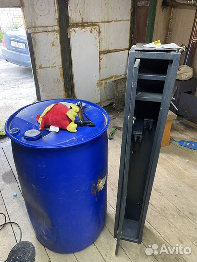 Оружейный сейф