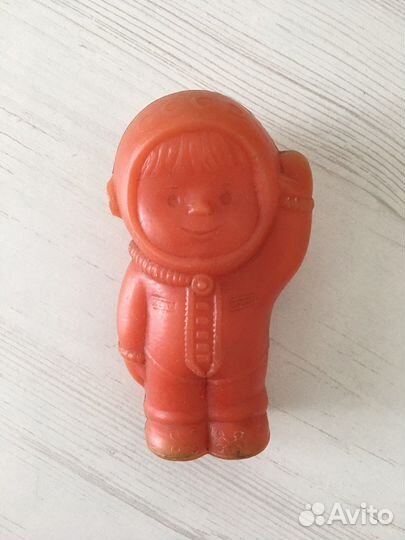 Игрушка Космонавт СССР