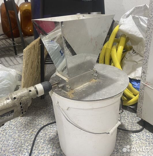 Мельница для солода (дробилка)