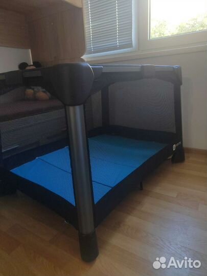 Манеж детский 4moms breeze 5 plus