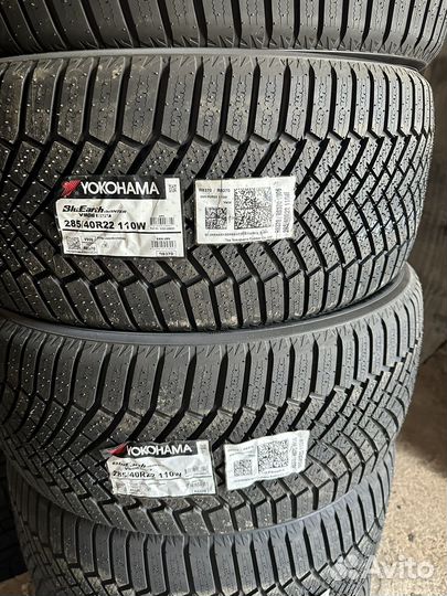Yokohama BluEarth Winter V906 285/40 R22 и 325/35 R22 114W