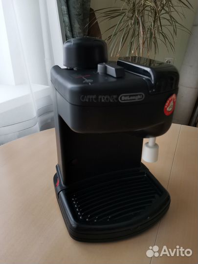 Кофеварка рожковая delonghi bar 8IS