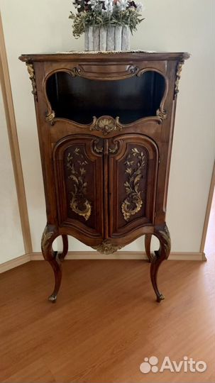 Комод антикварный. Орех