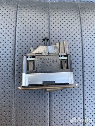 Кнопка открытия багажника mercedes