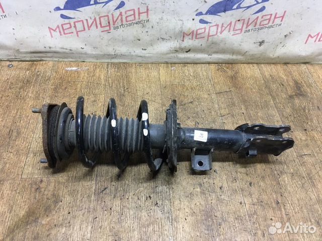 Амортизатор передний правый Kia Ceed 2014