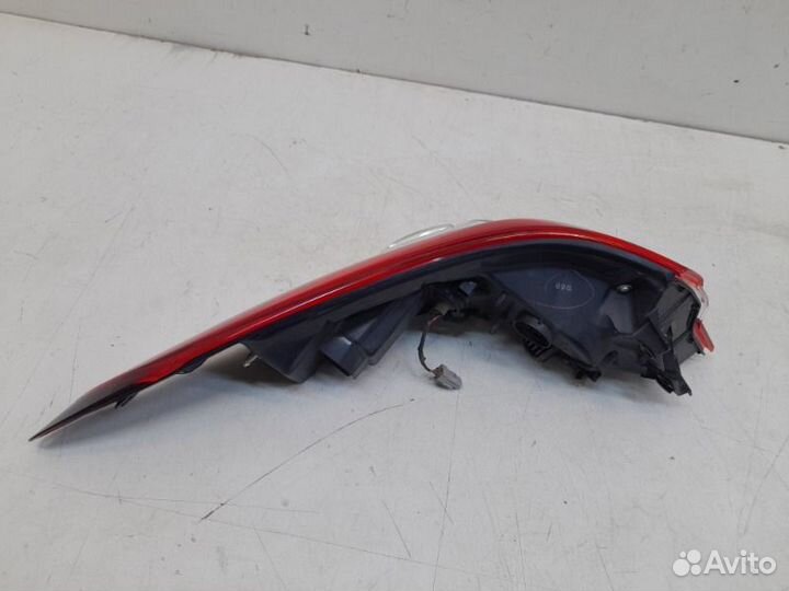 Фонарь правый Toyota Camry XV70 2017-2023